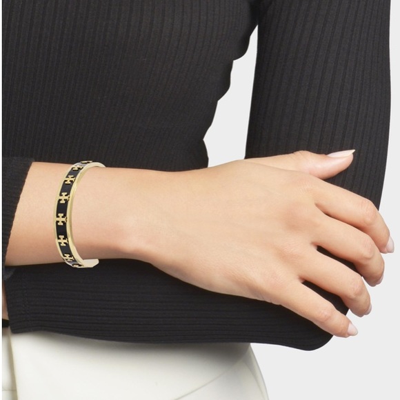 NWOT Authentic Luxury Minimalist Tory Burch Enamel Raised Logo Cuff - Picture 6 of 17